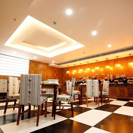 The Fern Residency Noida Exterior foto