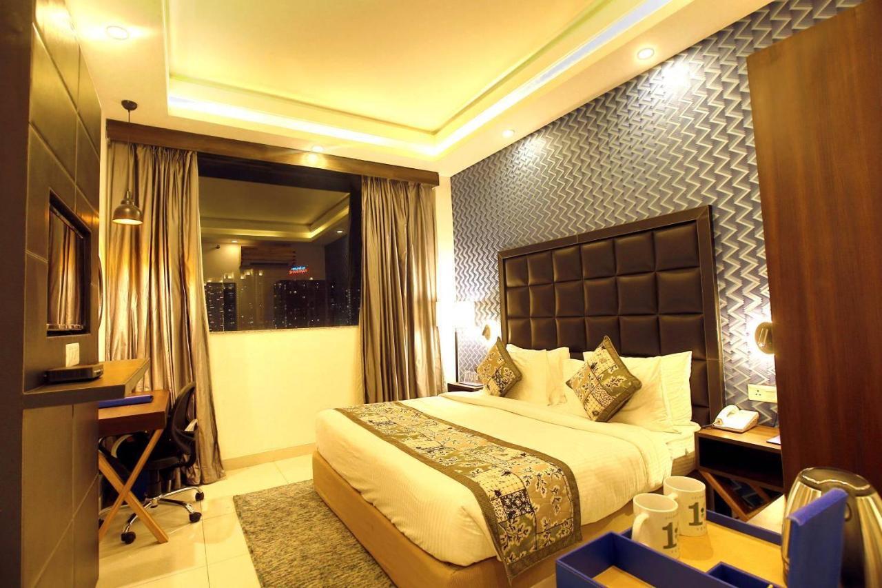 The Fern Residency Noida Exterior foto